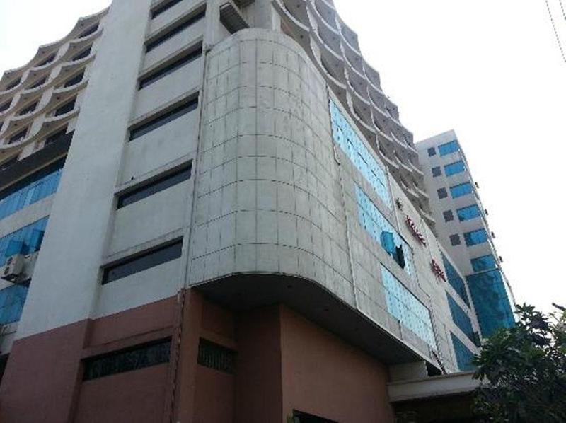 Yuzana Hotel Yangón Exterior foto